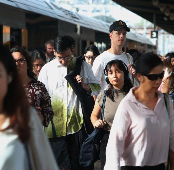 Young Australian Workers to Receive Full Adult Pay Under New Ruling