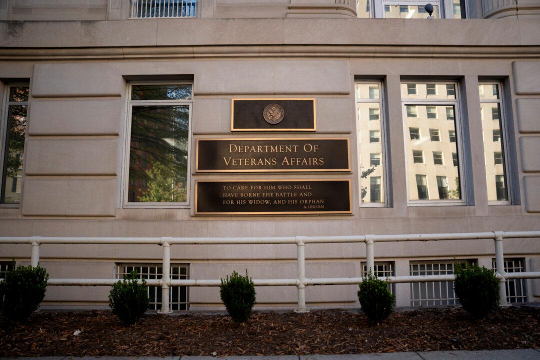 US Veterans Affairs Plans to Fire 84,000 Workers: Memo