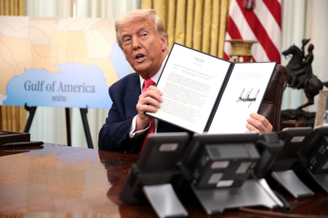 News Brief: Trump Pauses Tariffs on Mexico and Canada, Says Washington Mayor Must Clean Up Homeless Encampments