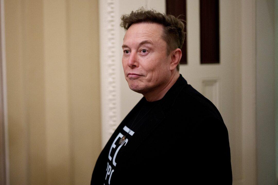 Musk PAC Offers $100 to Voters Ahead of Wisconsin Supreme Court Election
