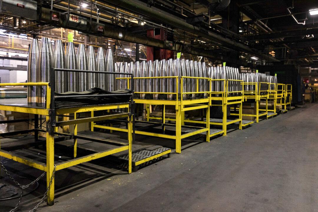 Europe Remains Heavily Reliant on US Arms Exports, New Analysis Finds