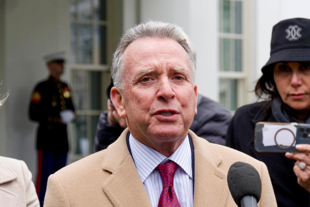 Steve Witkoff Going to Qatar to Negotiate Israel–Hamas Hostage Deal