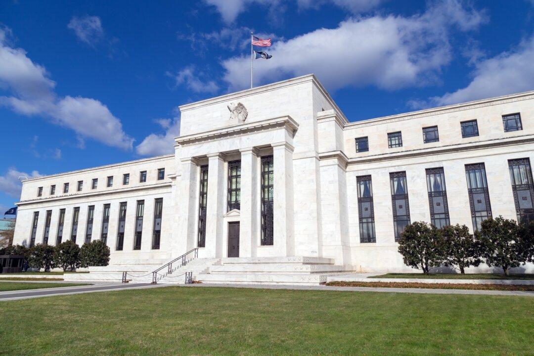 The Confrontation Between Trump and the Fed