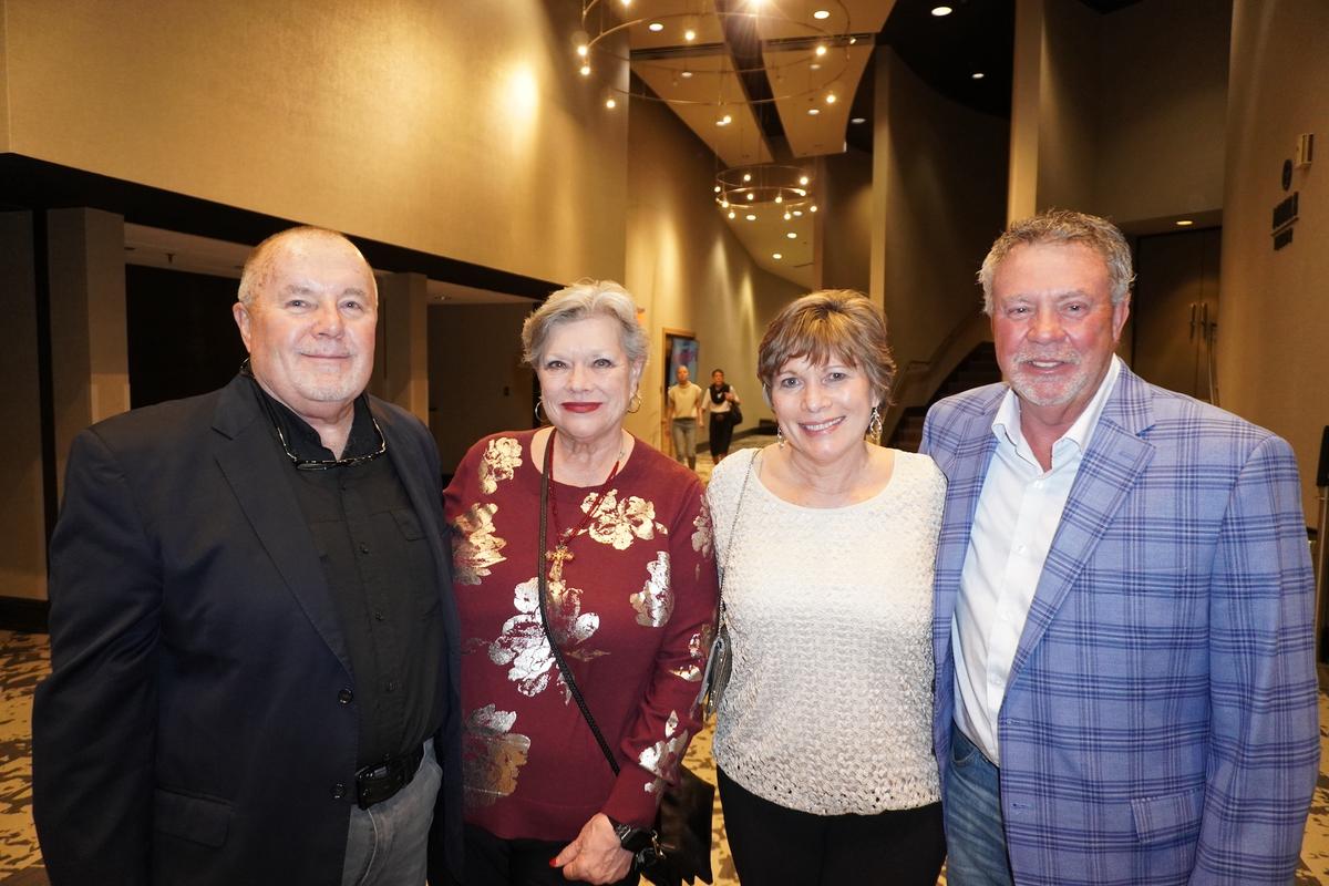 Couple’s Wish to See Shen Yun Comes True