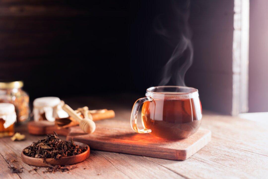 Ancient Wisdom for Burning Belly Fat: Herbal Teas and Time-Tested Remedies for a Slimmer Waistline