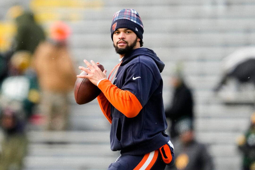 Bears Praise ‘Tough,’ ‘Gritty,’ ‘Smart’ Leaders on Revamped O-Line