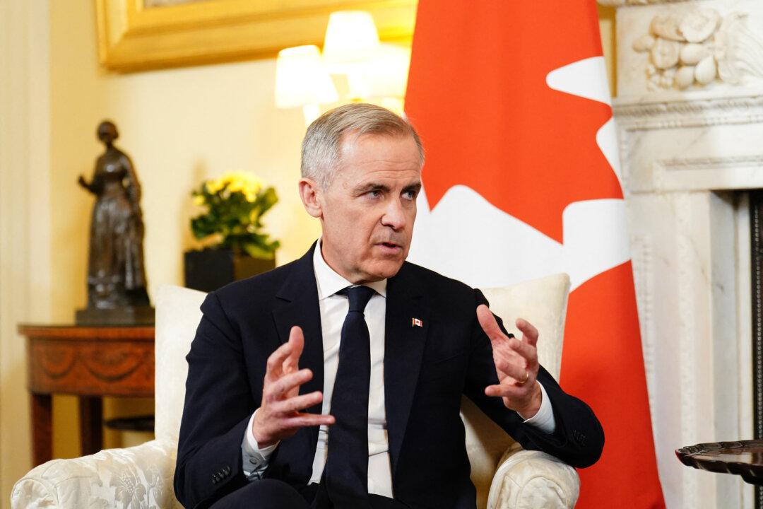 Carney Defends Carbon Strategy, Says Trade With Europe, Asia Dependent on It