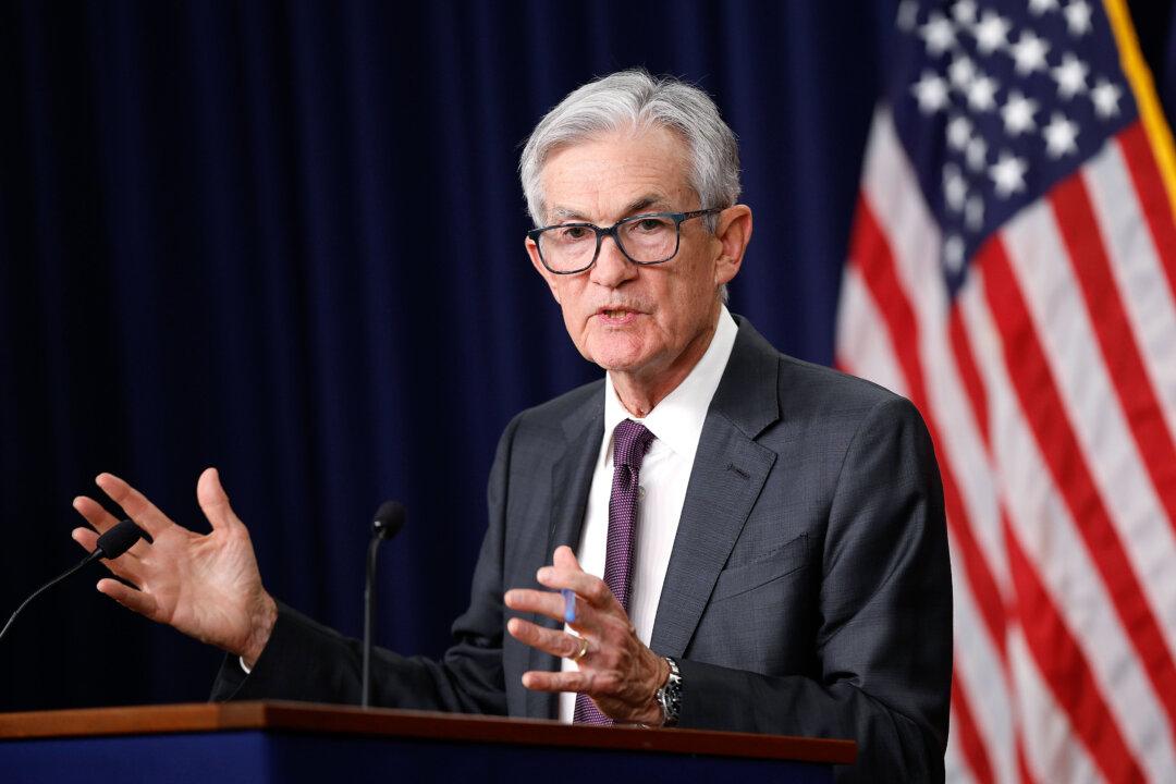 Trump Studying Potential Firing of Fed Chair Powell Amid Tensions Over Rate Policy: Adviser