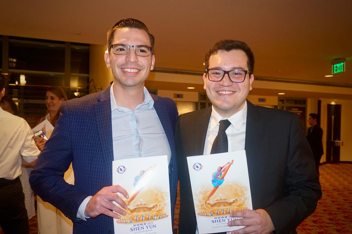 Shen Yun Uses Art to Fight for Liberty, Say Venezuelans Who Escaped Socialism