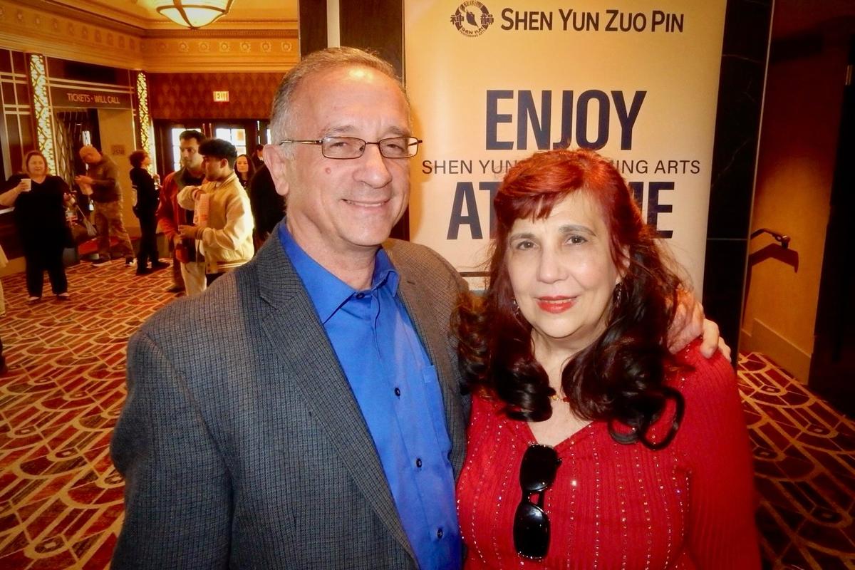Shen Yun Brought Tears to Cuban Immigrant Who Experienced Communism Firsthand