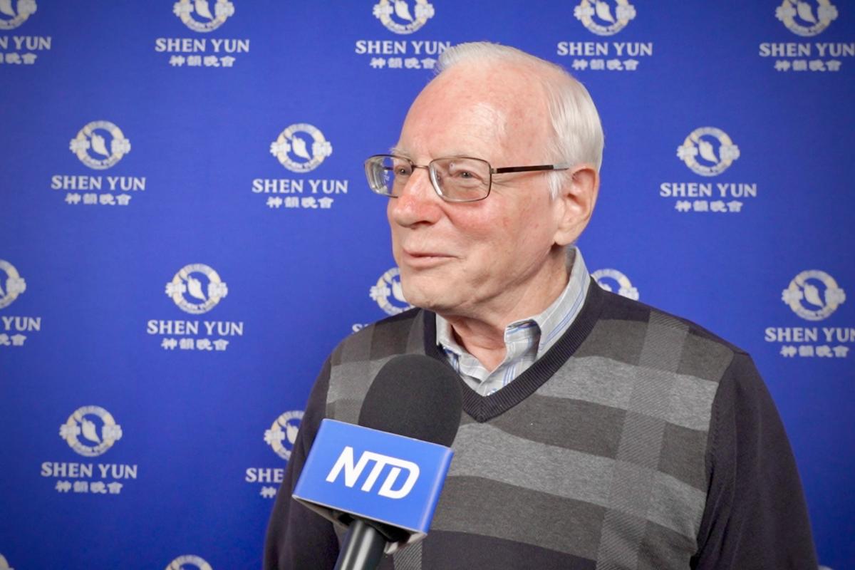 Culture of China ‘Is Being Saved By’ Shen Yun, Says Illinois Patron