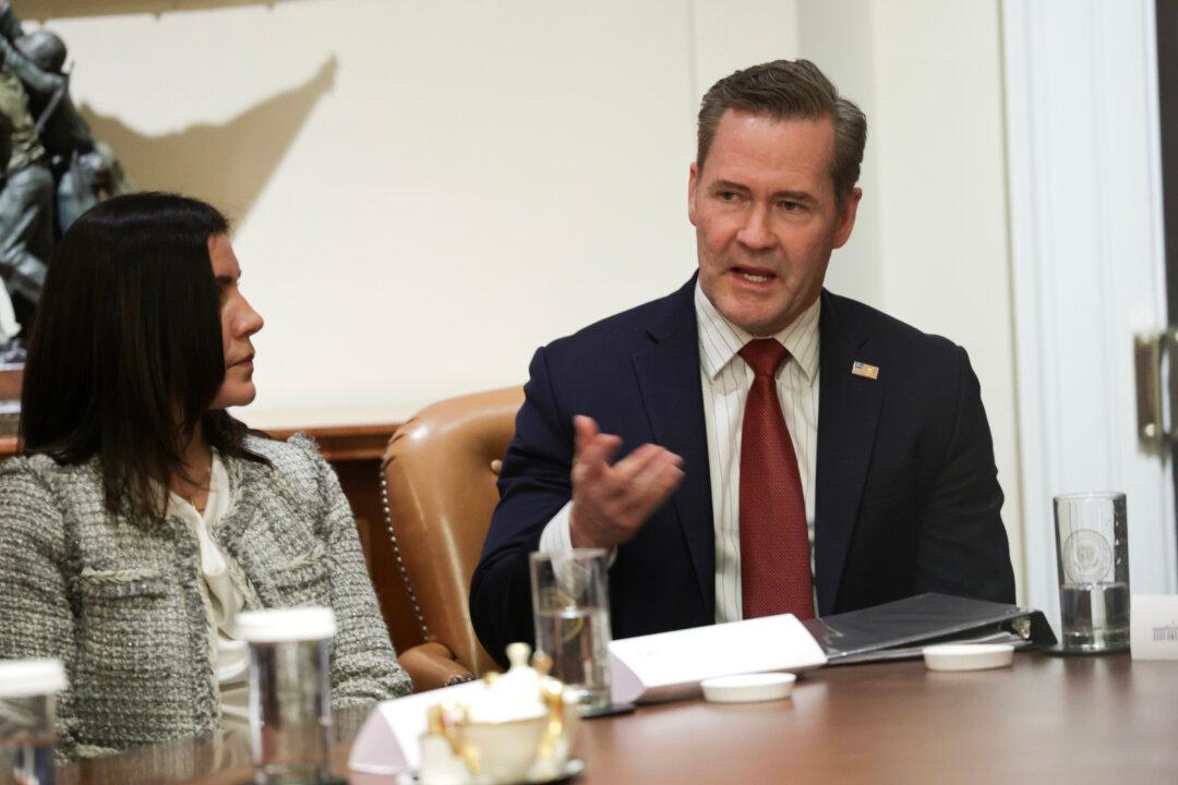 Professional Advice to Trump Administration: ‘Tell It Early, Tell It All, Tell It Yourself’