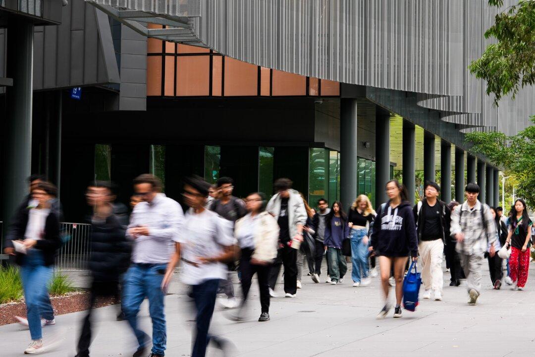 Dutton to Slash 30,000 International Students From Australian Universities Each Year