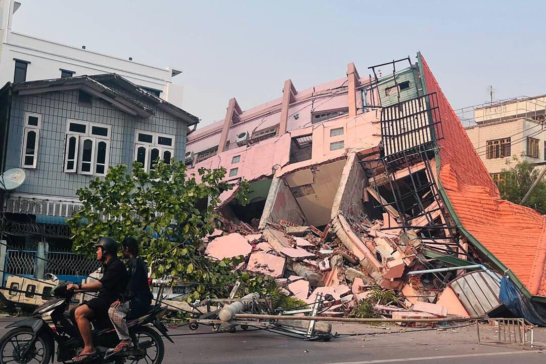 More Than 1,000 Dead After Magnitude 7.7 Earthquake Hits Burma