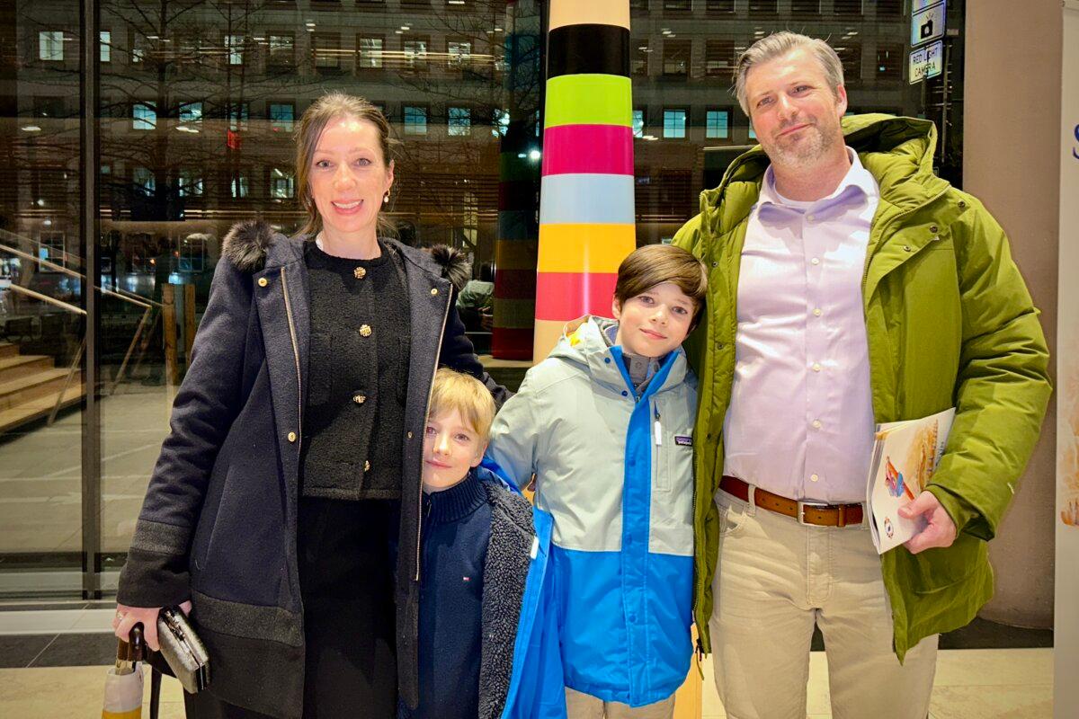 Lindsay Burrows and her family at Shen Yun’s evening performance at the Four Seasons Centre for the Performing Arts on March 29, 2025. (Teng Dongyu/The Epoch Times)