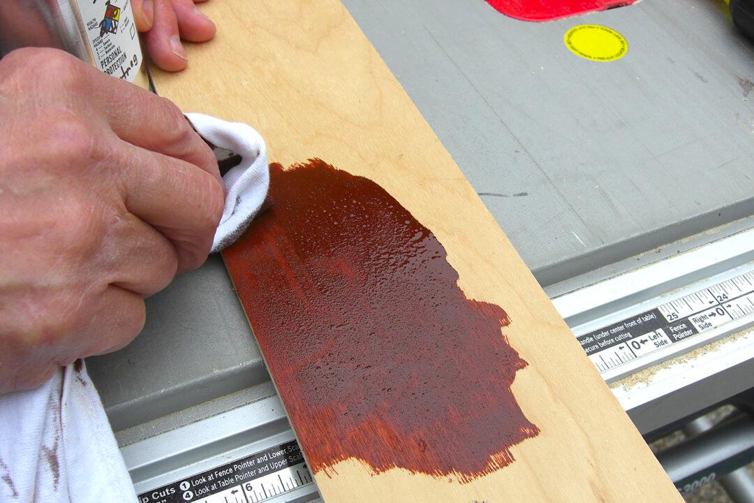 Ask the Builder: Get Pro Results When Staining Interior Wood