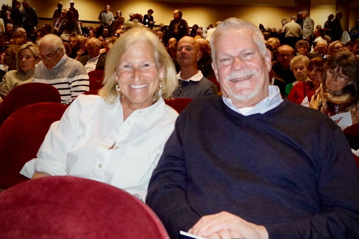 Shen Yun Is ‘A Great Experience,’ Says Retired Company VP