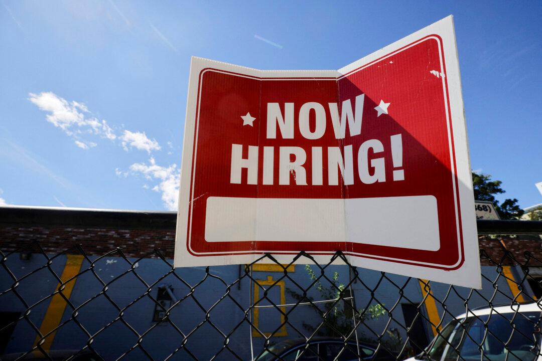More Than Half of New Hires Land Jobs in a Month—With Tempered Expectations