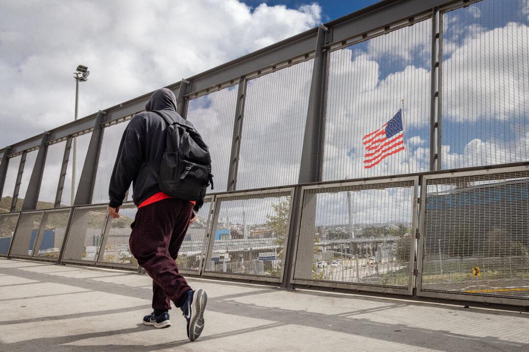 $4.5 Billion in Smart Wall Border Contracts Awarded in September