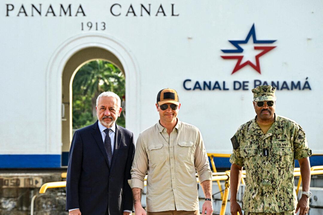 Hegseth Vows US–Panama Cooperation to Curb Chinese Influence Over Canal