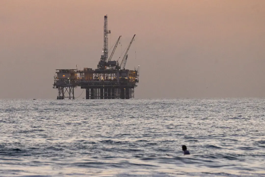 Trump Admin Invites Oil Industry Input on New California Offshore Leases