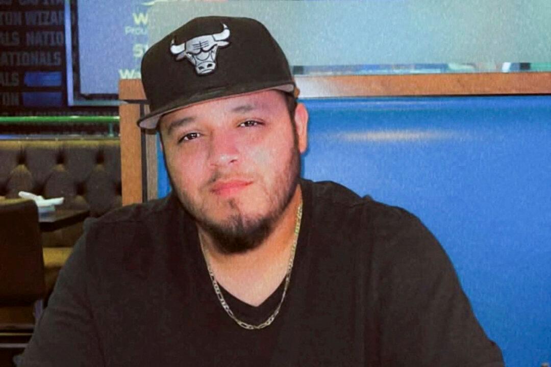 Judge Orders Daily Updates From Trump Admin in Deportation Case