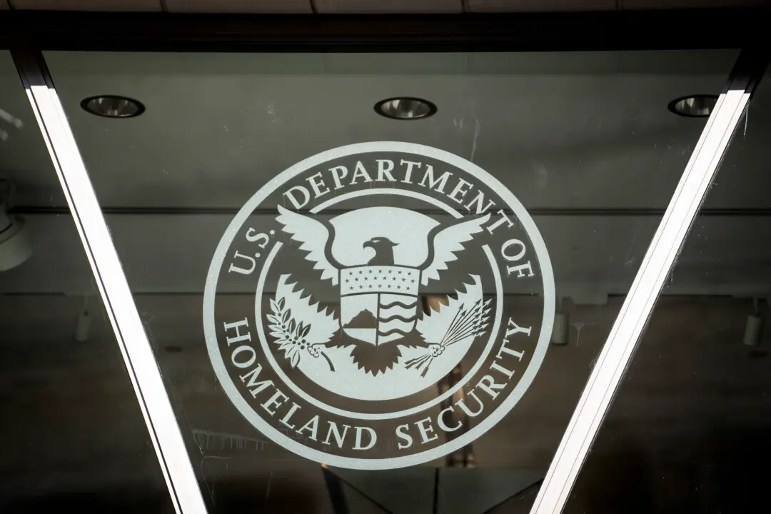 ICE Arrests Illegal Immigrant Driving 18-Wheeler With New York Commercial Driver’s License Issued to ‘No Name’