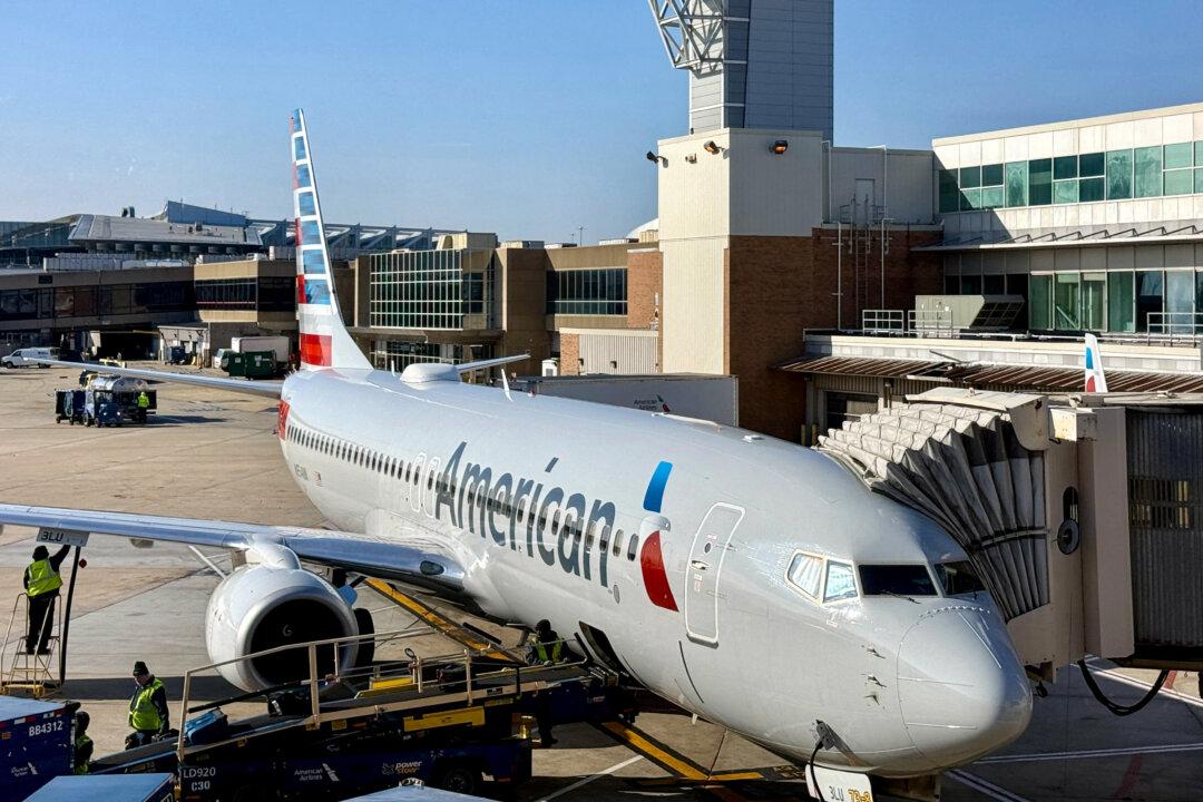 American Airlines to Offer Free Inflight Wi-Fi Starting January 2026
