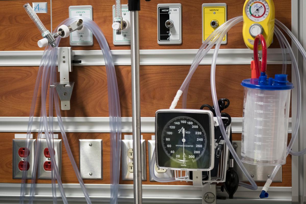 Overwhelming Majority of Canadians Calling for Health-Care Reform: Poll