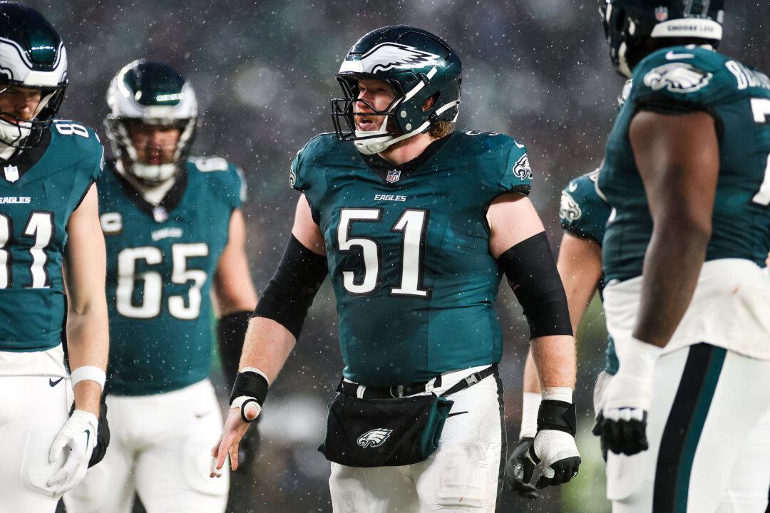 Eagles Sign Center Jurgens to $68 Million Extension