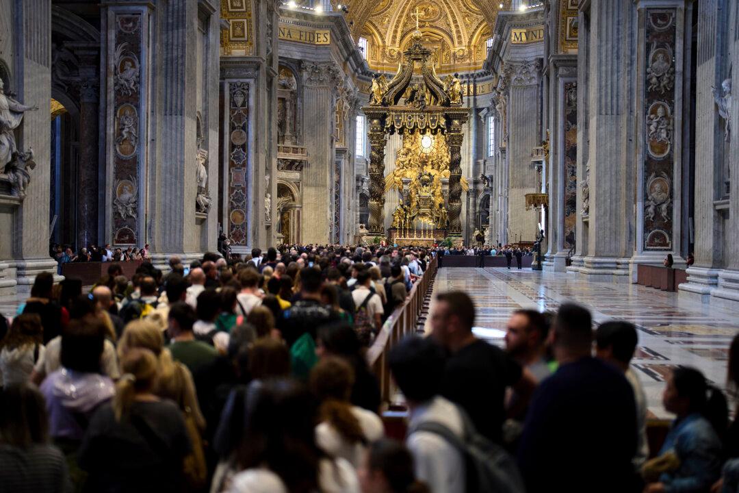 Canadian Delegation Among Thousands of Mourners at Pope Francis’s Funeral