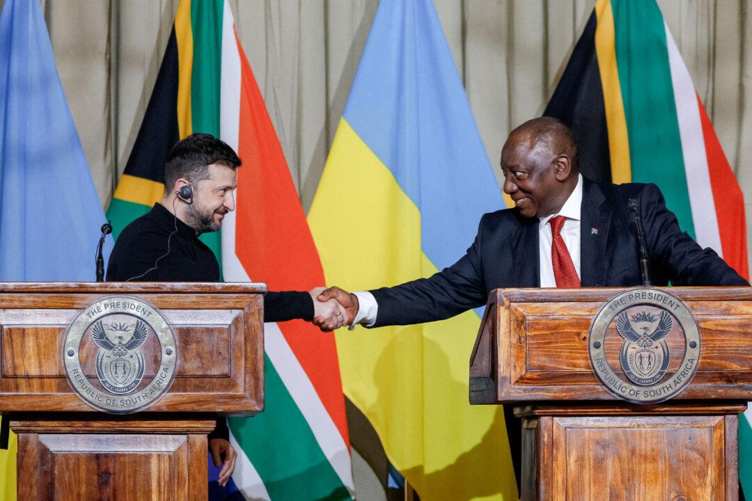 South Africa’s Status Strengthened by Diplomacy Amid Ukraine War, US Tariffs: Analysts