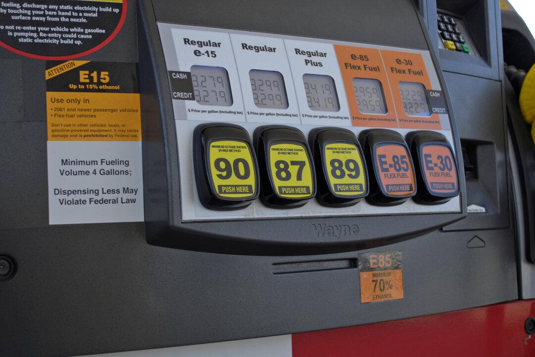 EPA Issues Emergency Waiver Allowing Sale of Cheaper E15 Gas