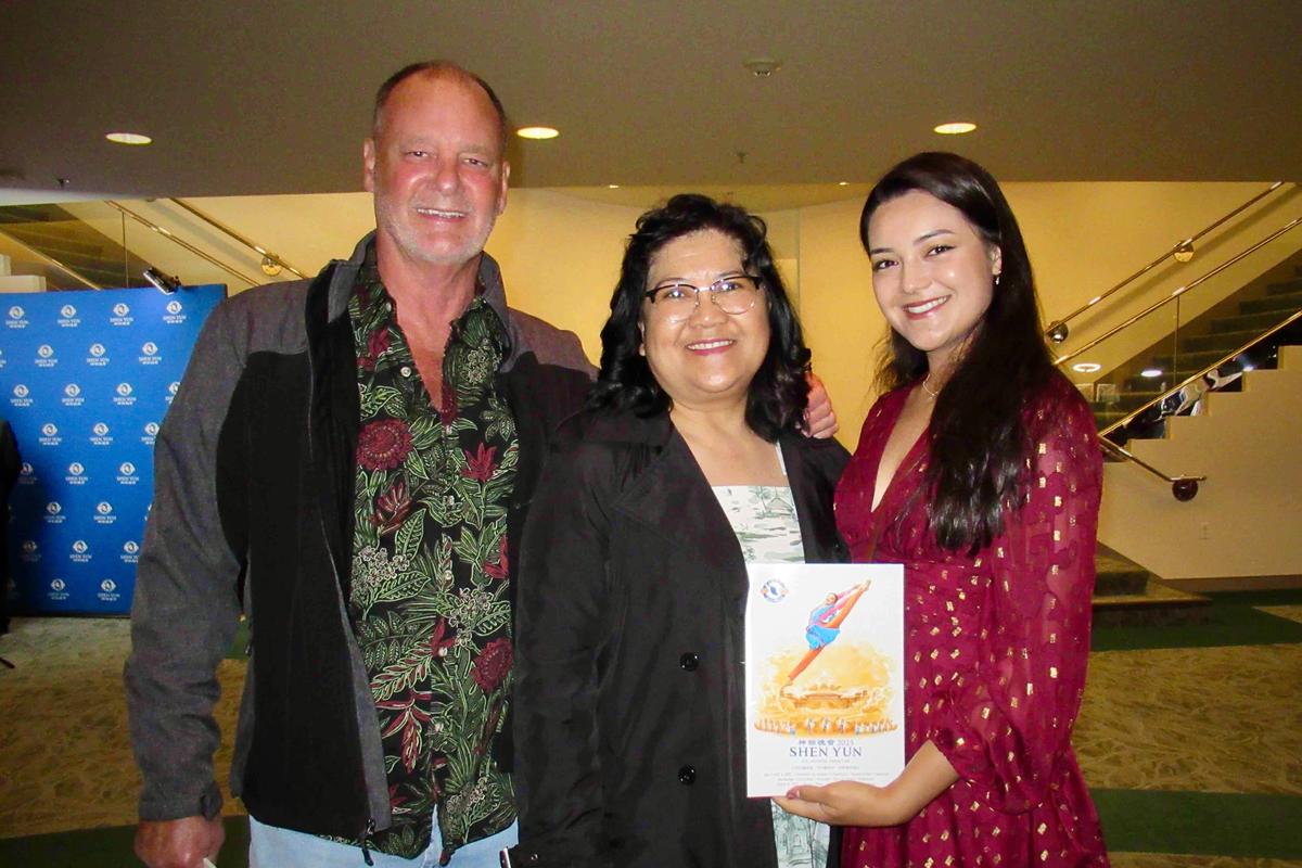 Shen Yun Is ‘A Once-in-a-Lifetime Opportunity,’ Says California Theatergoer