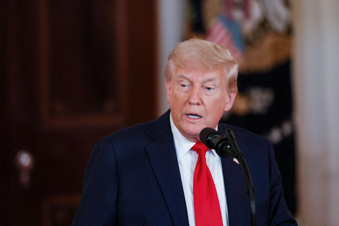 Trump Urges Patience, Trust on Tariff Policies at Town Hall