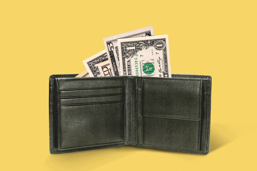 Paying for Your Groceries With Gold? Some States Seek to Shake Up Reliance on Dollar