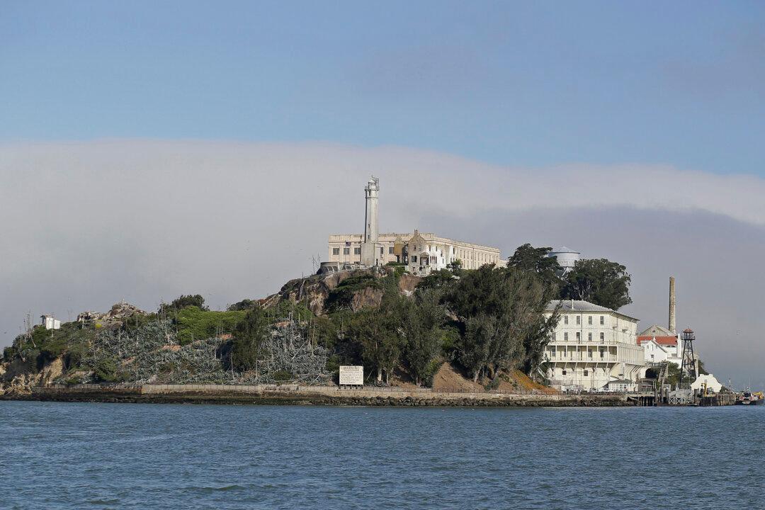 Trump Orders Reopening of Alcatraz to Imprison Serial Offenders
