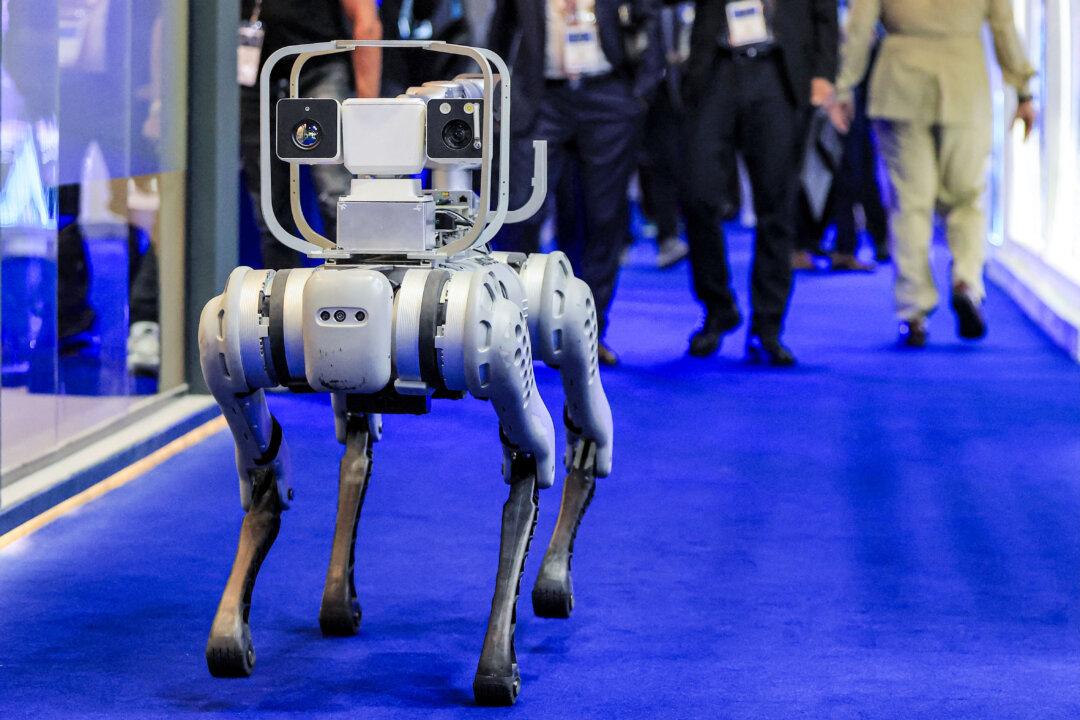 Bipartisan Lawmakers Call for Federal Investigations Into Chinese Robotics Company