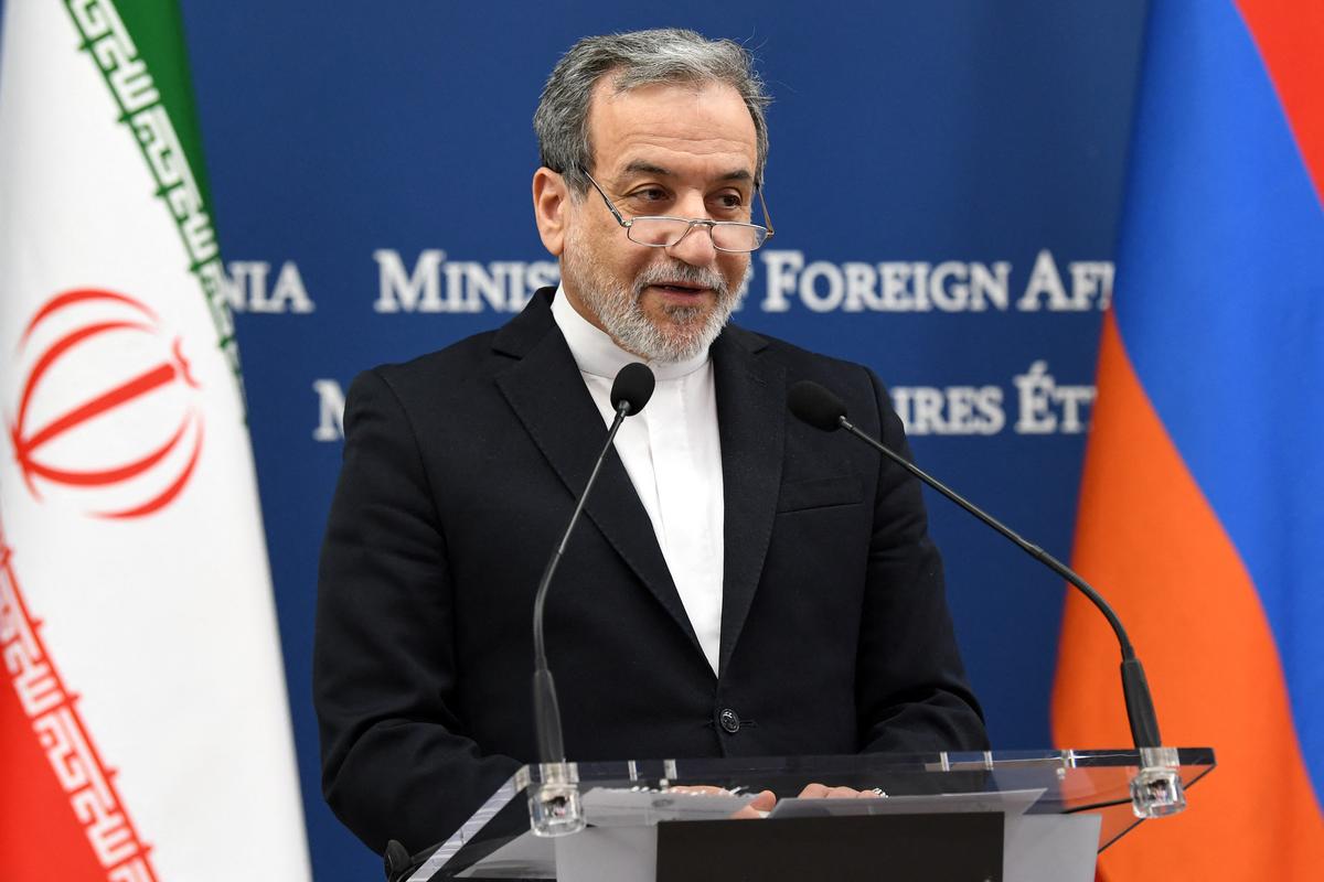 Iranian Official Says Country Has Right to Pursue Nuclear Program Amid US Warnings