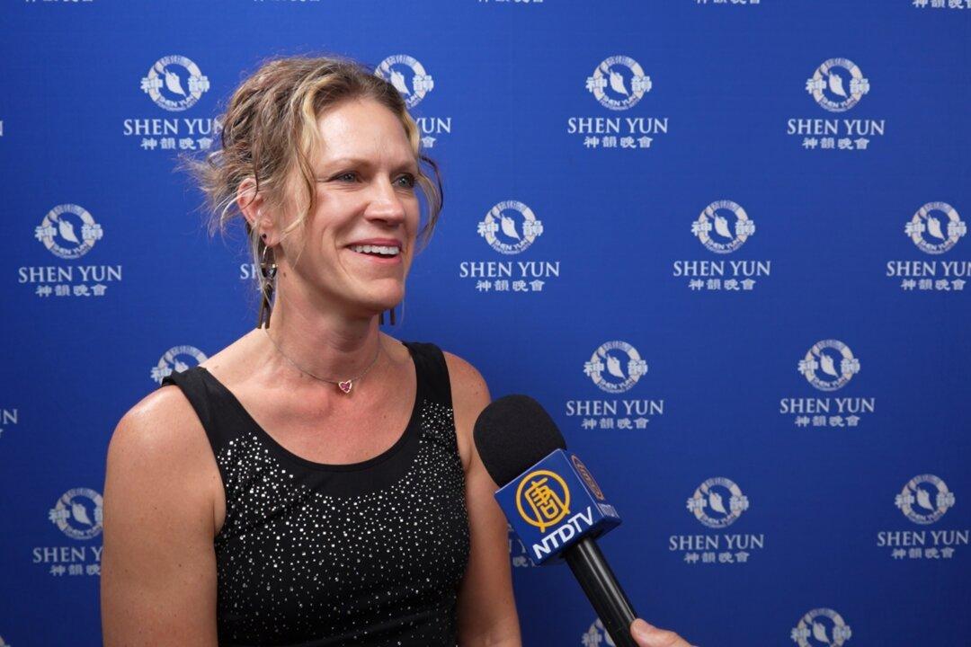 Shen Yun Is ‘Family-Friendly, Colorful, and Thought-Provoking,’ Says TV and Radio Show Host