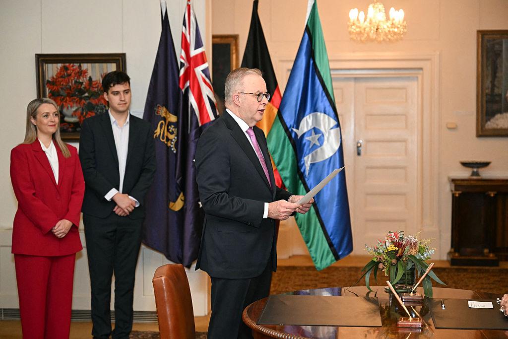 Prime Minister Albanese Explains Why He Didn’t Use Bible at Official Swearing-In
