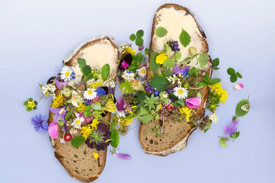 Tasty Beauties: Edible Flowers 101