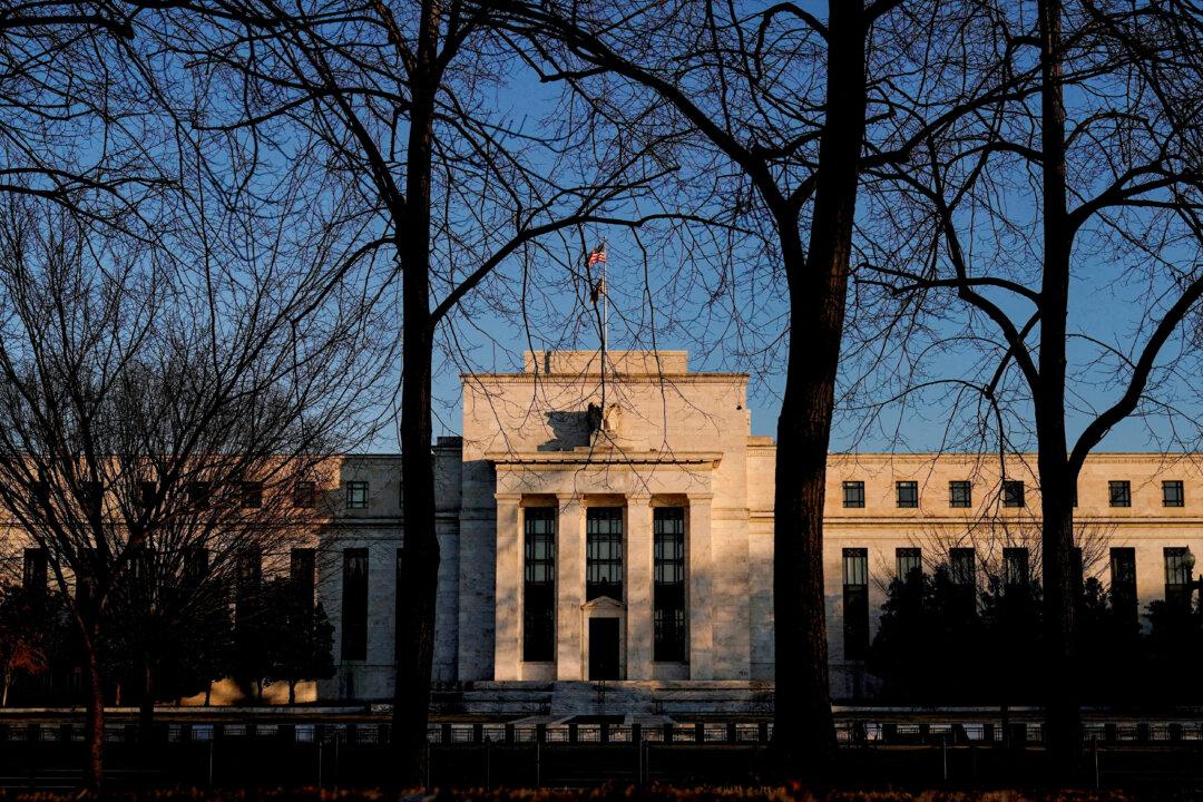 Fed’s Preferred Inflation Measure Hits 7-Month Low