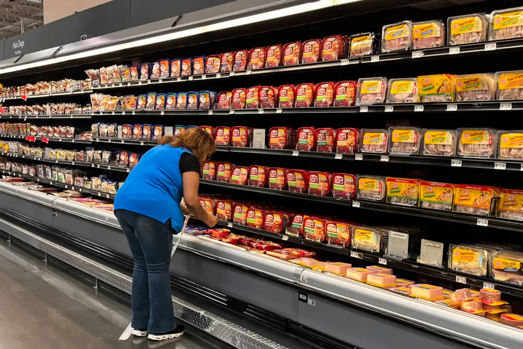 Walmart Brings Back Thanksgiving Basket, Turkey at Lowest Price Since 2019
