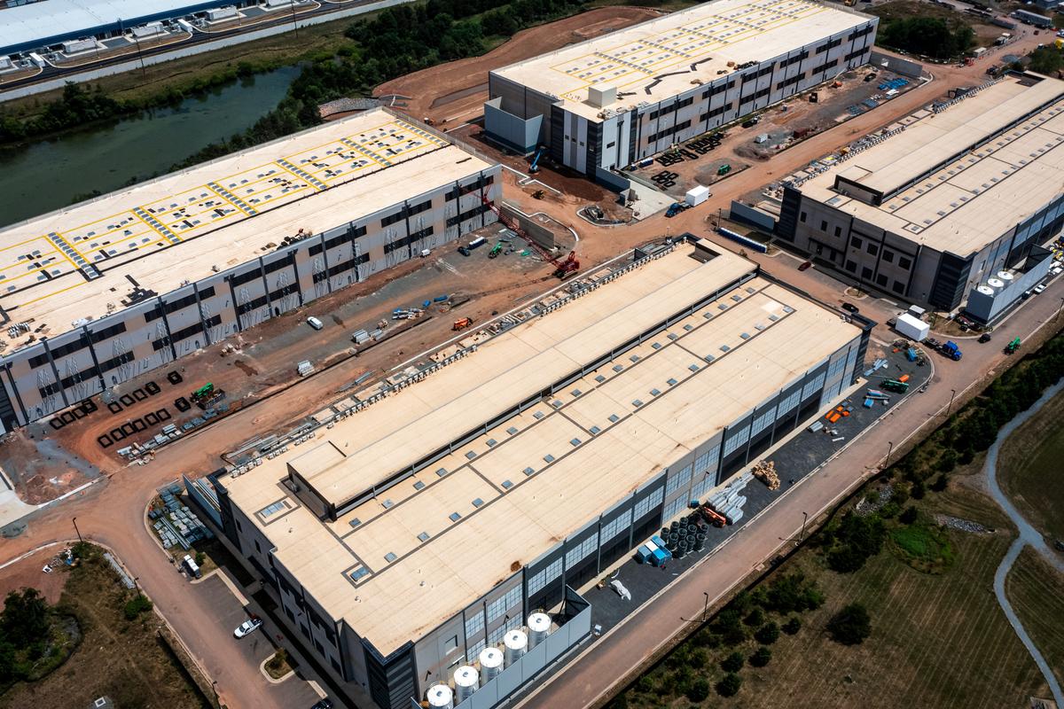 More Local Governments Across America Move to Pause Data Centers