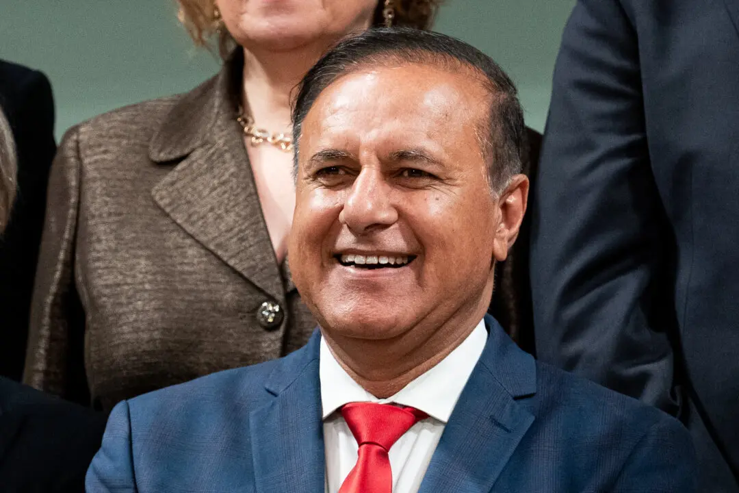 Treasury Board Minister Silent on Details of Plan to Shrink Federal Public Service