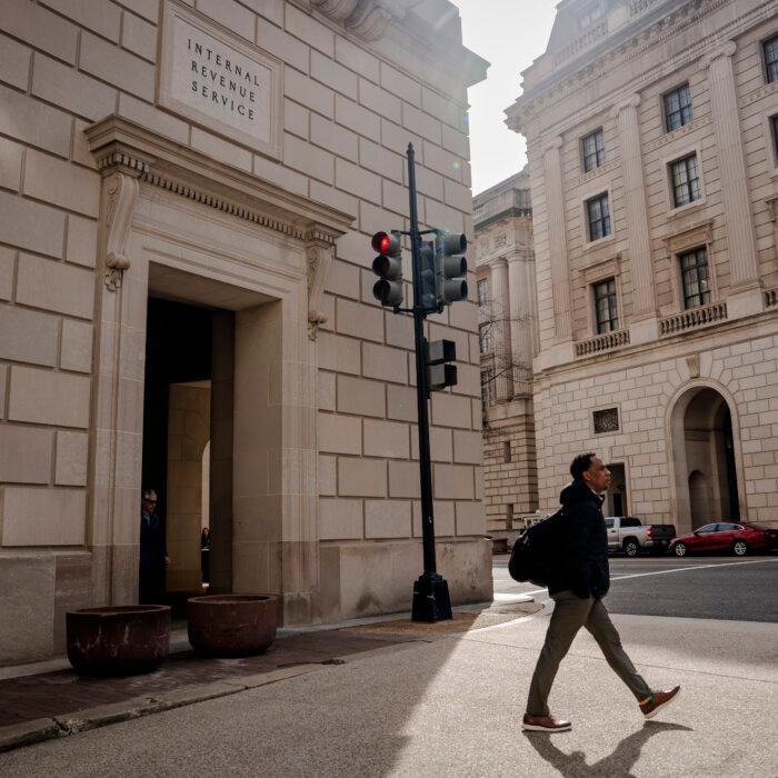 IRS Raises Standard Mileage Rate by 2.5 Cents per Mile