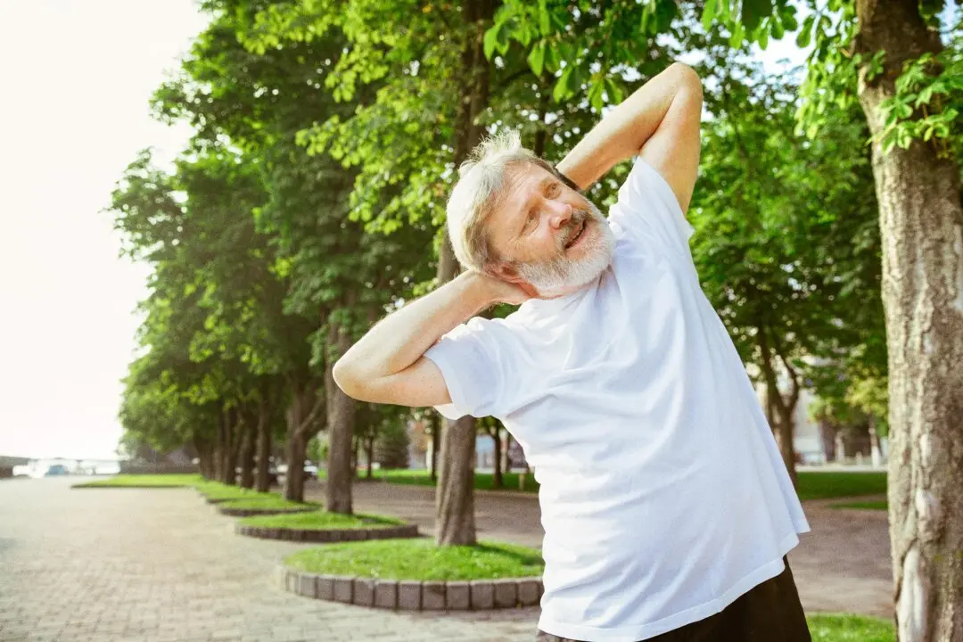 3 Spine Exercises That Could Ease Chest Tightness and Other Symptoms