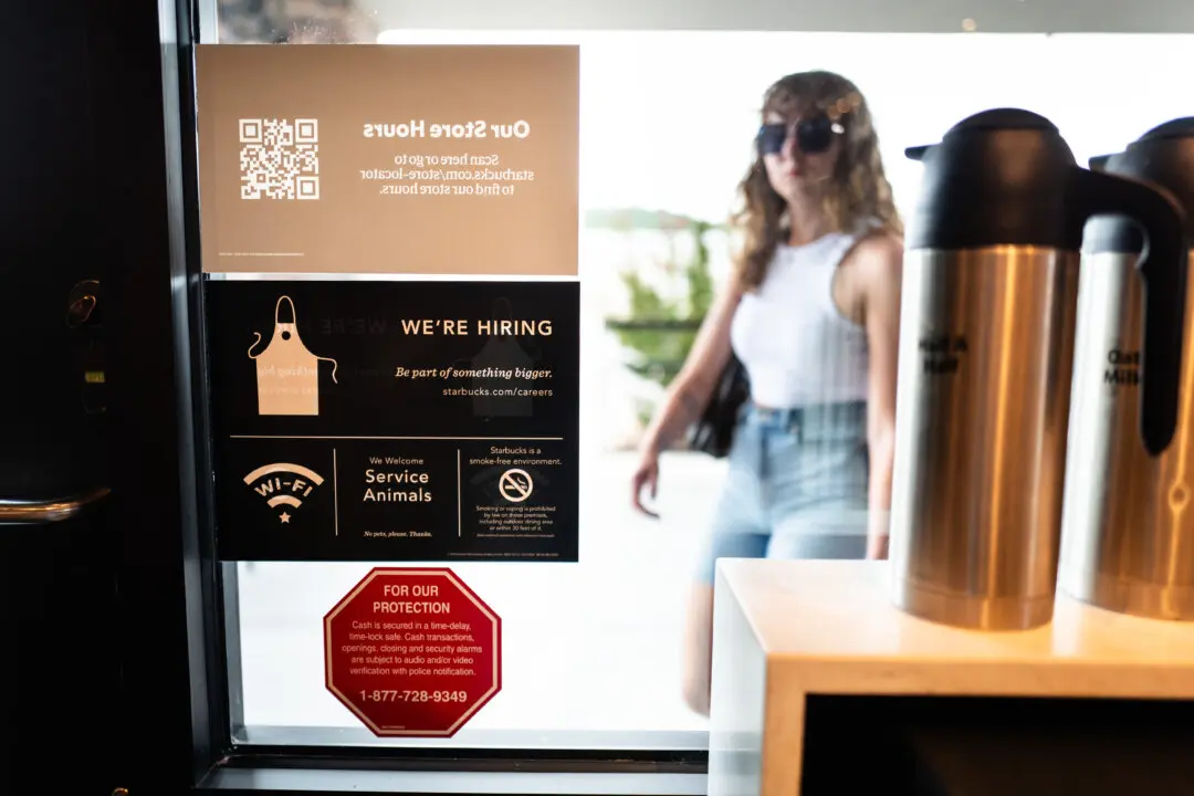 US Weekly Unemployment Claims Climb to 2-Month High