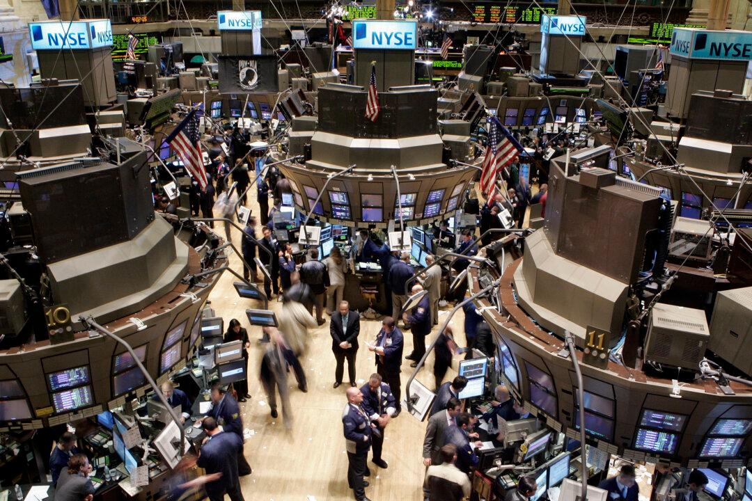 US Economy Defies Recession and Stagflation Predictions
